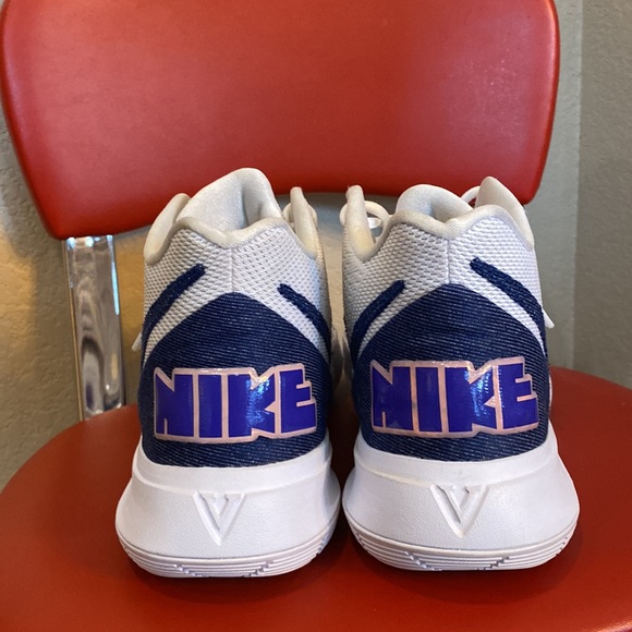 Nike Kyrie 5 “Have a Nike Day” - Picture 3 of 13